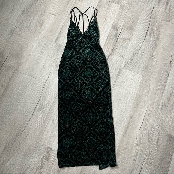UO ECOTE Ecote Bellatrix Floral Green Velvet Bodycon Midi Dress XS - Picture 7 of 14
